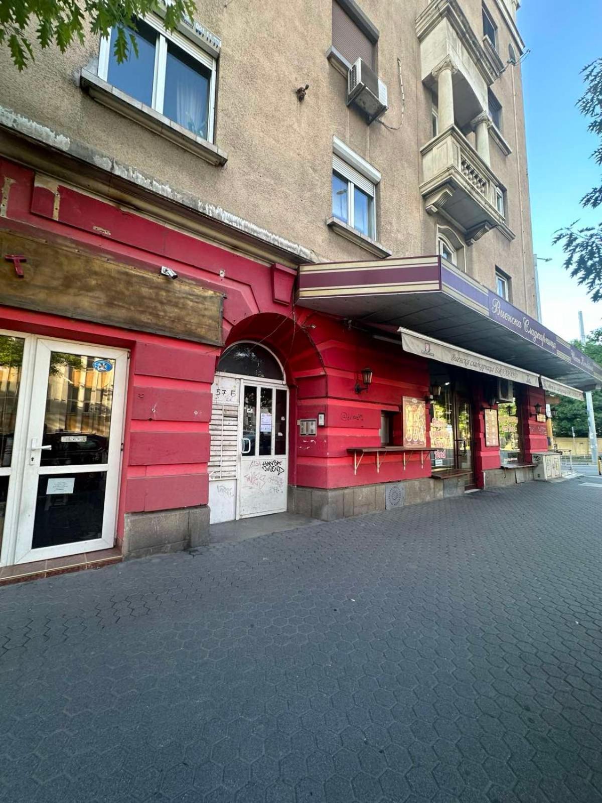 Modern 4 Min Walk From Alexander Nevski