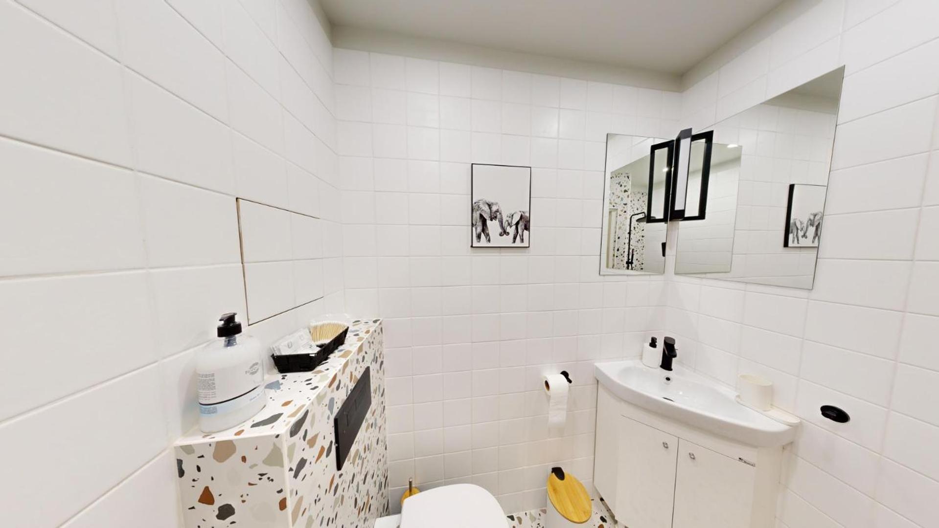 Modern 4 Min Walk From Alexander Nevski Apartment