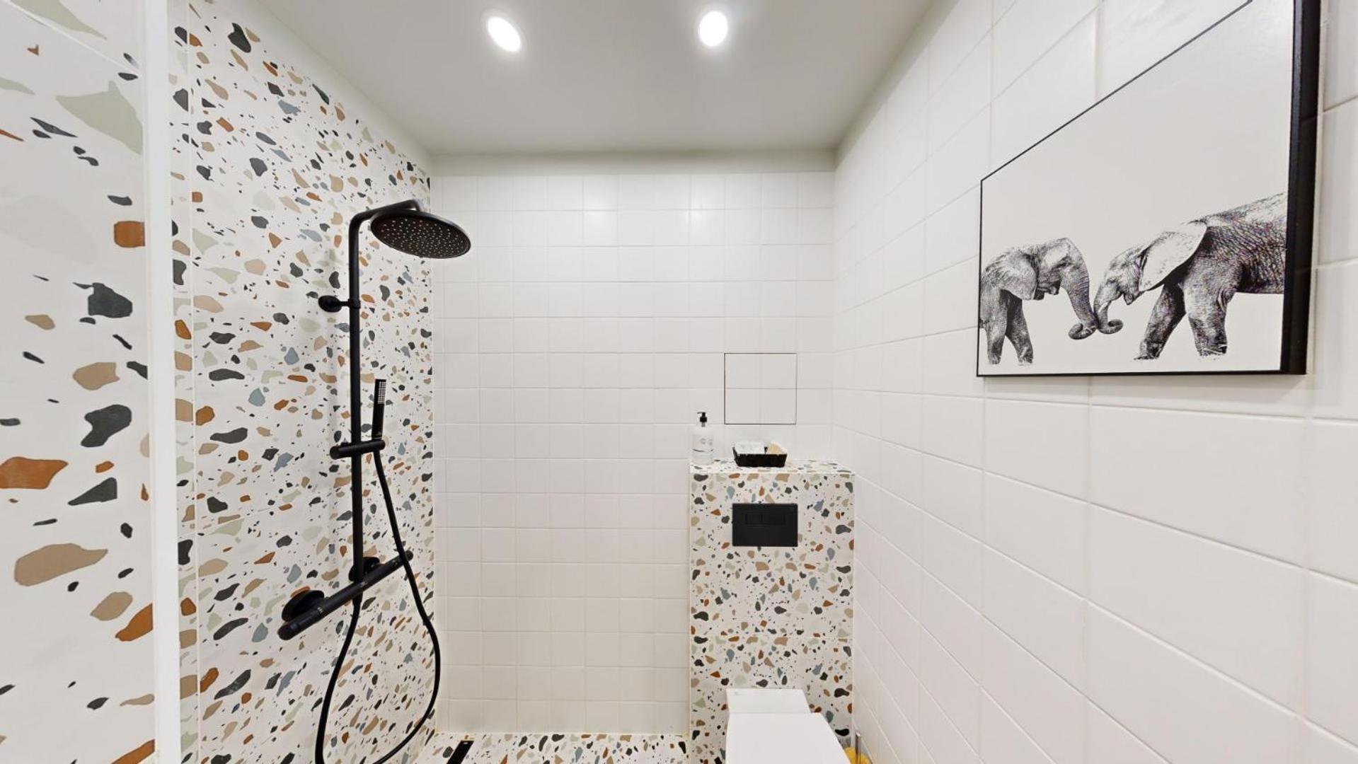 Modern 4 Min Walk From Alexander Nevski Apartment *