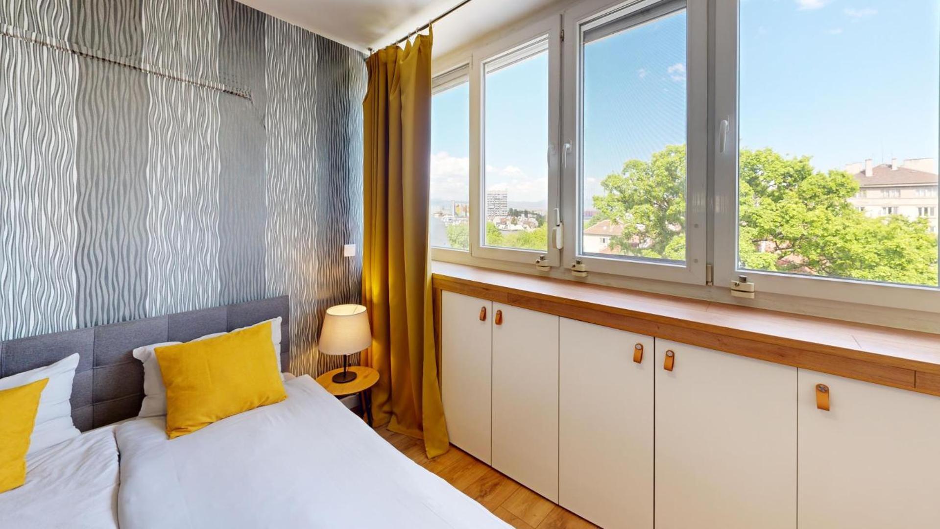 Apartment Modern 4 Min Walk From Alexander Nevski